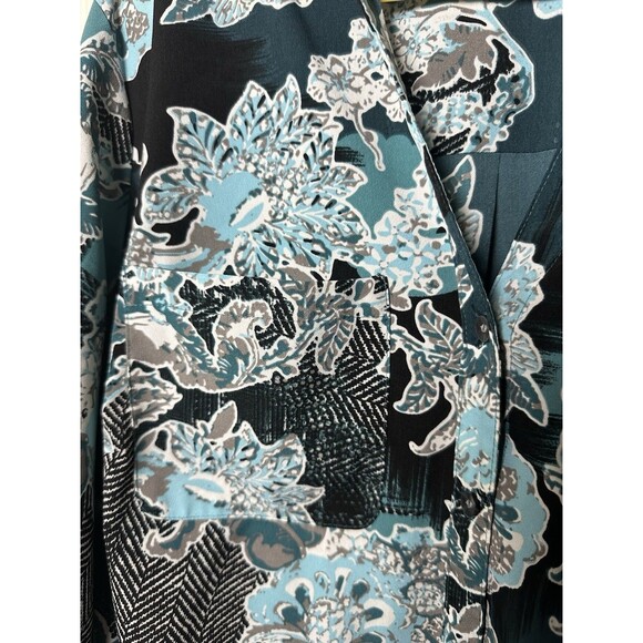 Charter Club Blouse Plus Size 2X Blue Floral Button Roll Tab Sleeve Abstract - Picture 3 of 15